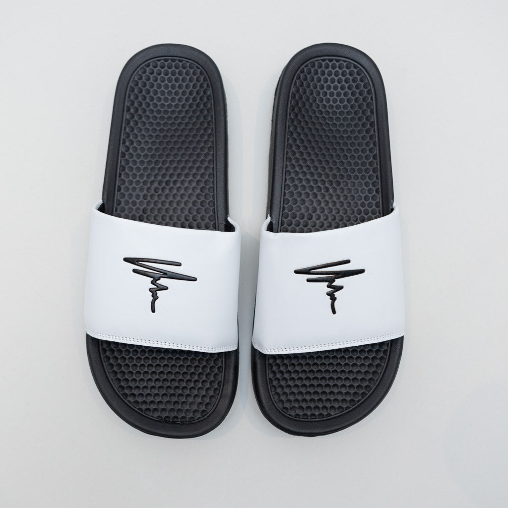 SORSA Pine Sliders - Black / White